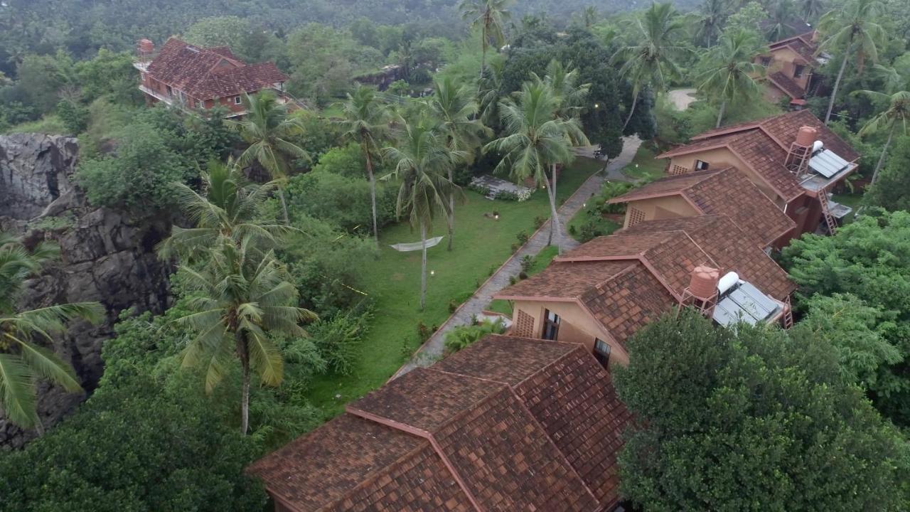 Amara Ayurveda Retreat: Eco-Living Overlooking Western Ghats Hotel Kovalam Exterior photo